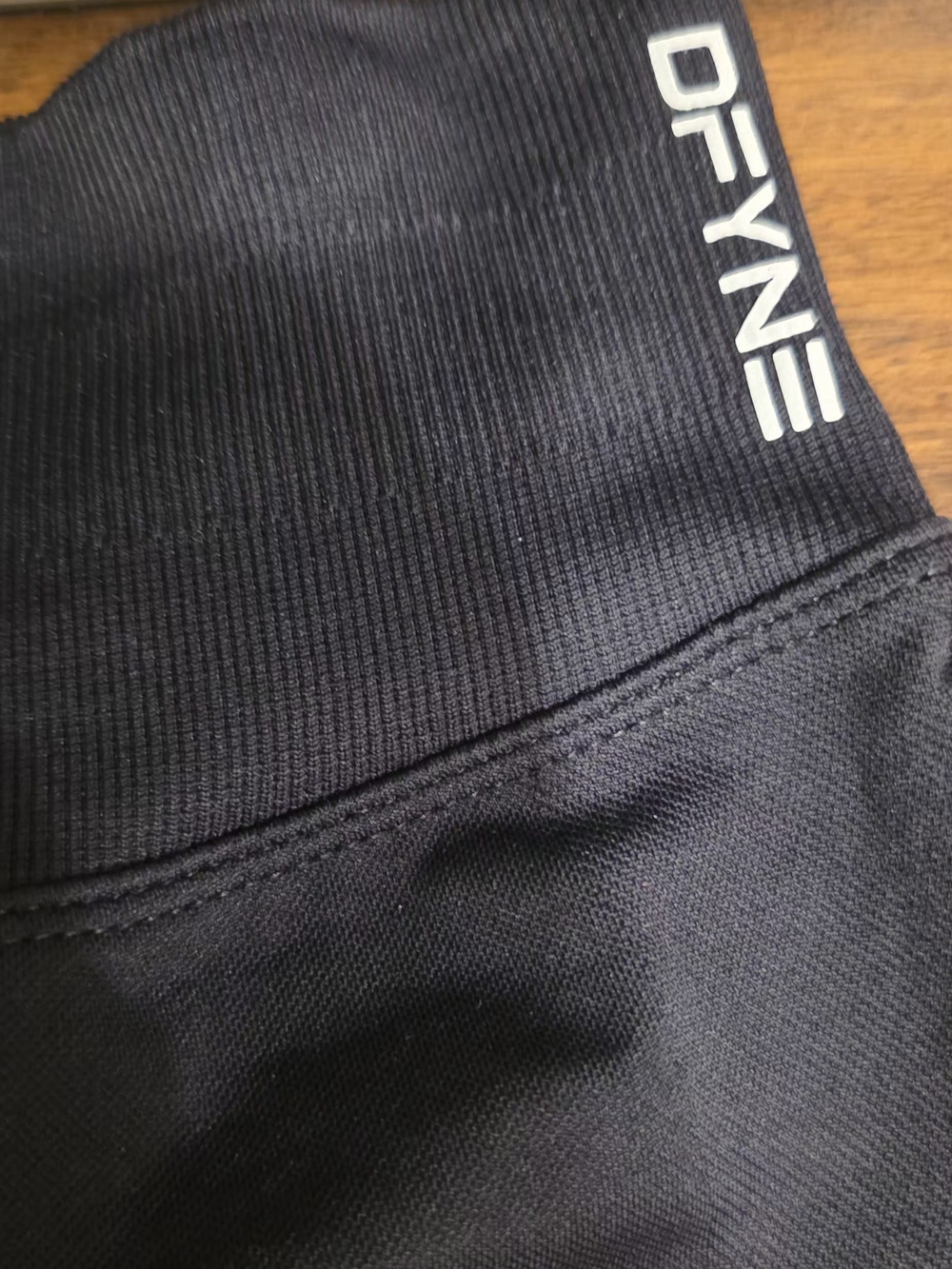 DFYNE Dynamic 4.5" Seamless Gym Shorts, Midnight Black, Size S - Picture 4 of 9